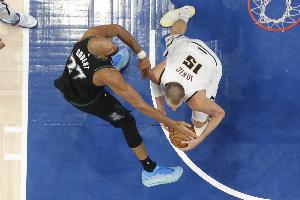 希望渺茫！NBA历史上3-1领先的球队285胜13负 其中36场拖进抢七