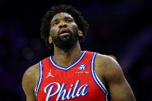 复出也白搭！恩比德21中9拿到26分10板6助1断1帽 正负值-25