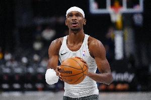 18中15砍42分？SGA：全队打出自身风格&都充满侵略性 球转移很棒