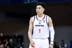 李添荣本赛季三分命中率58.7%高居榜首 雷蒙和伊力福拉提紧随其后