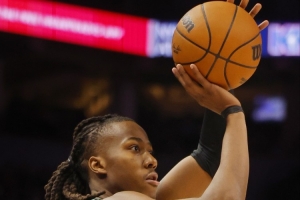 火箭不需要！道苏姆内外开花 7中5砍半场最高16分