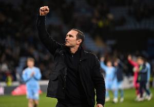 乔·科尔：兰帕德应该远离切尔西帅位，在那主帅无法完全掌控工作