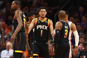 白巧克力：太阳弄来KD但没奏效 他们该为布克找保罗&隆多那种帮手