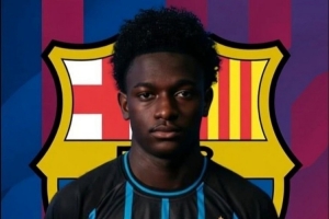 德天空：巴萨推进布鲁日18岁边锋比西武转会，球员愿意加盟