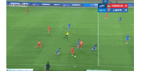 这传球...河南队快速反击，古斯塔沃直塞直接传出底线