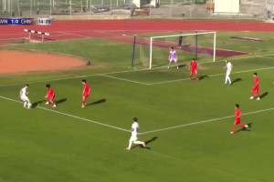 根本防不住！斯洛文尼亚U15传中禁区中路包抄破门！